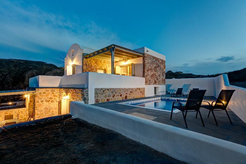 Desiterra Resort Suites & Villas Karterados  Buitenkant foto